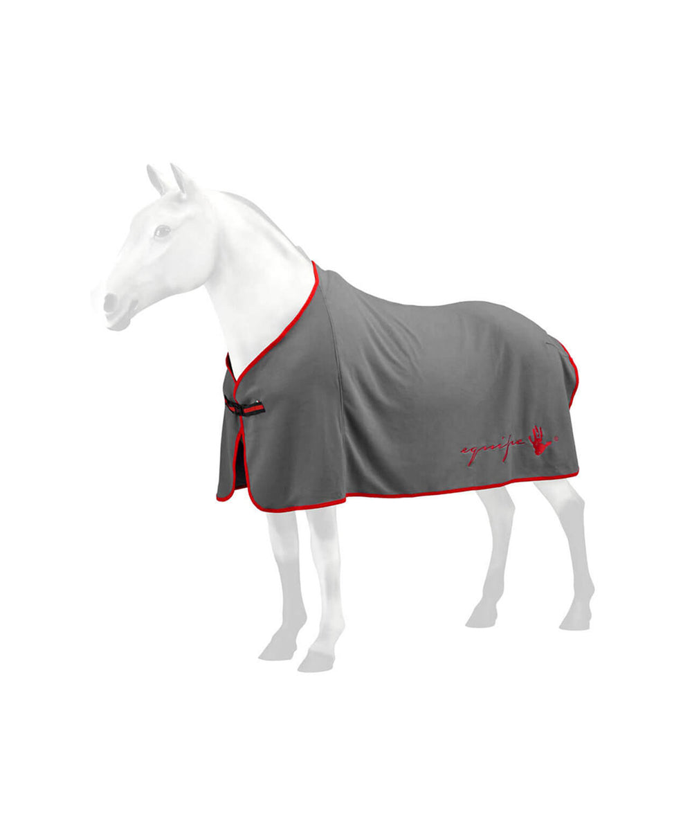 Coperta in pile panna con nome ricamato in grigio